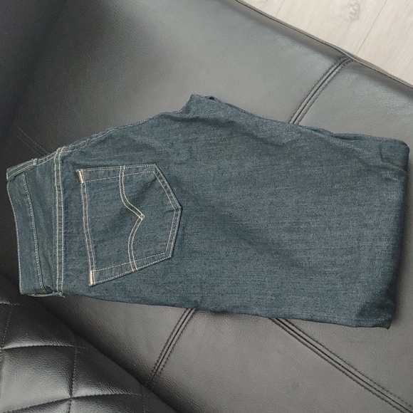 🔥LEVI STRAUSS & CO🔥 - Picture 4 of 4